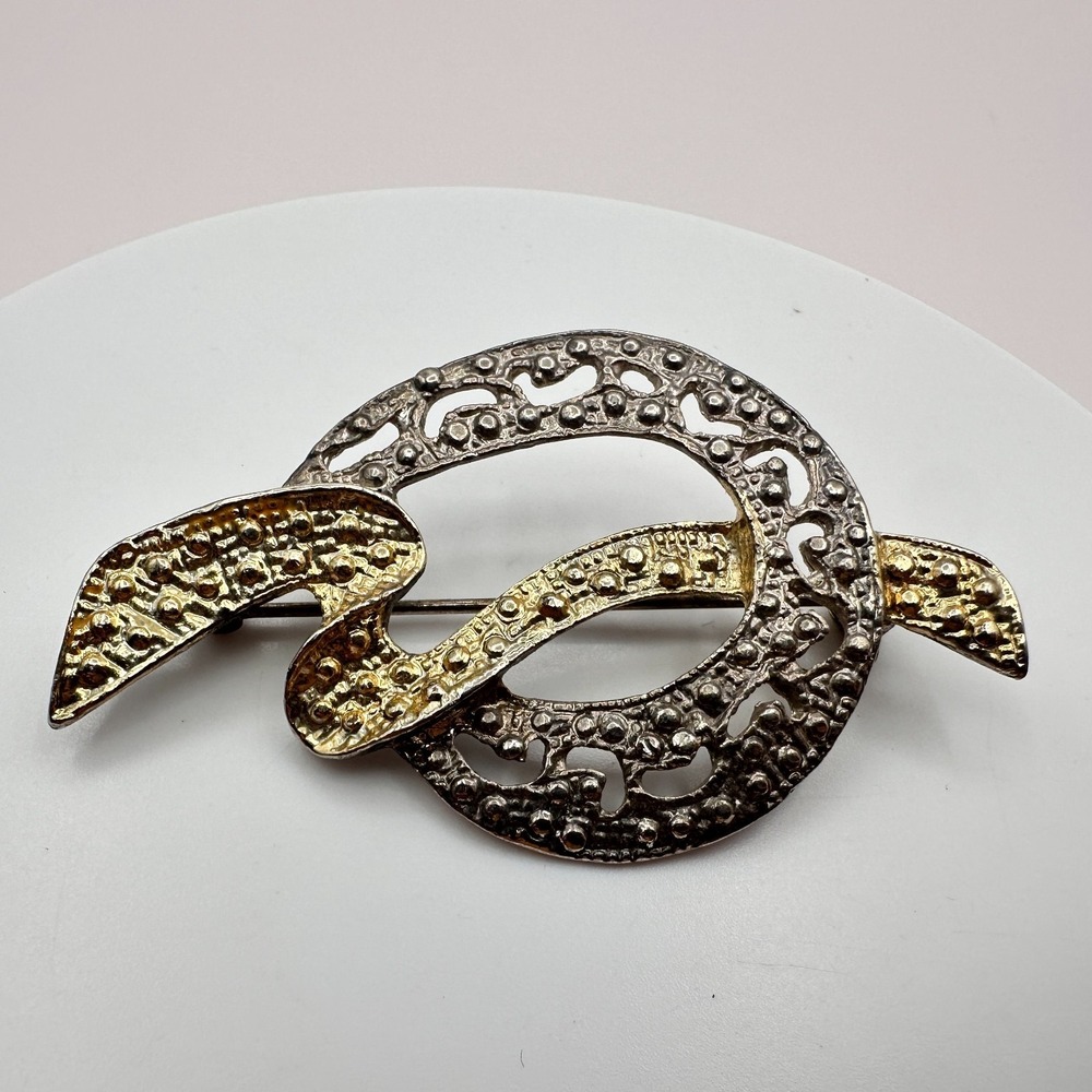 Vintage 90s Brooch Abstract Filigree Ribbon Pin Geometric Fashion Jewelry
